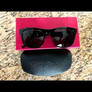 Brand new beautiful sunglasses - never worn - perfect condition